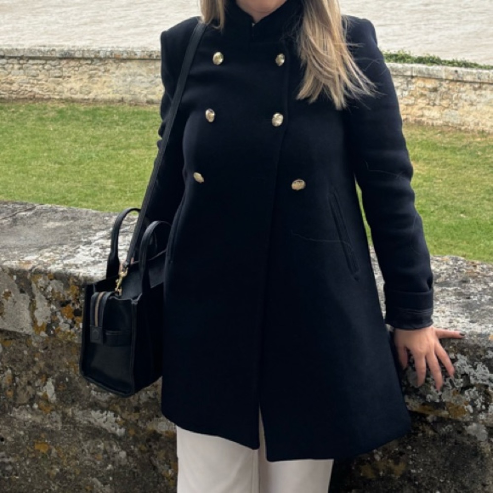 Chic Black Double-Breasted Coat